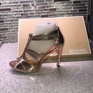 Michael Kors Berkley T-Strap